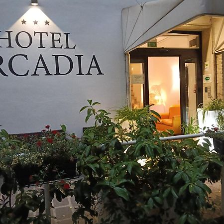 Hotel Arcadia Macerata Esterno foto