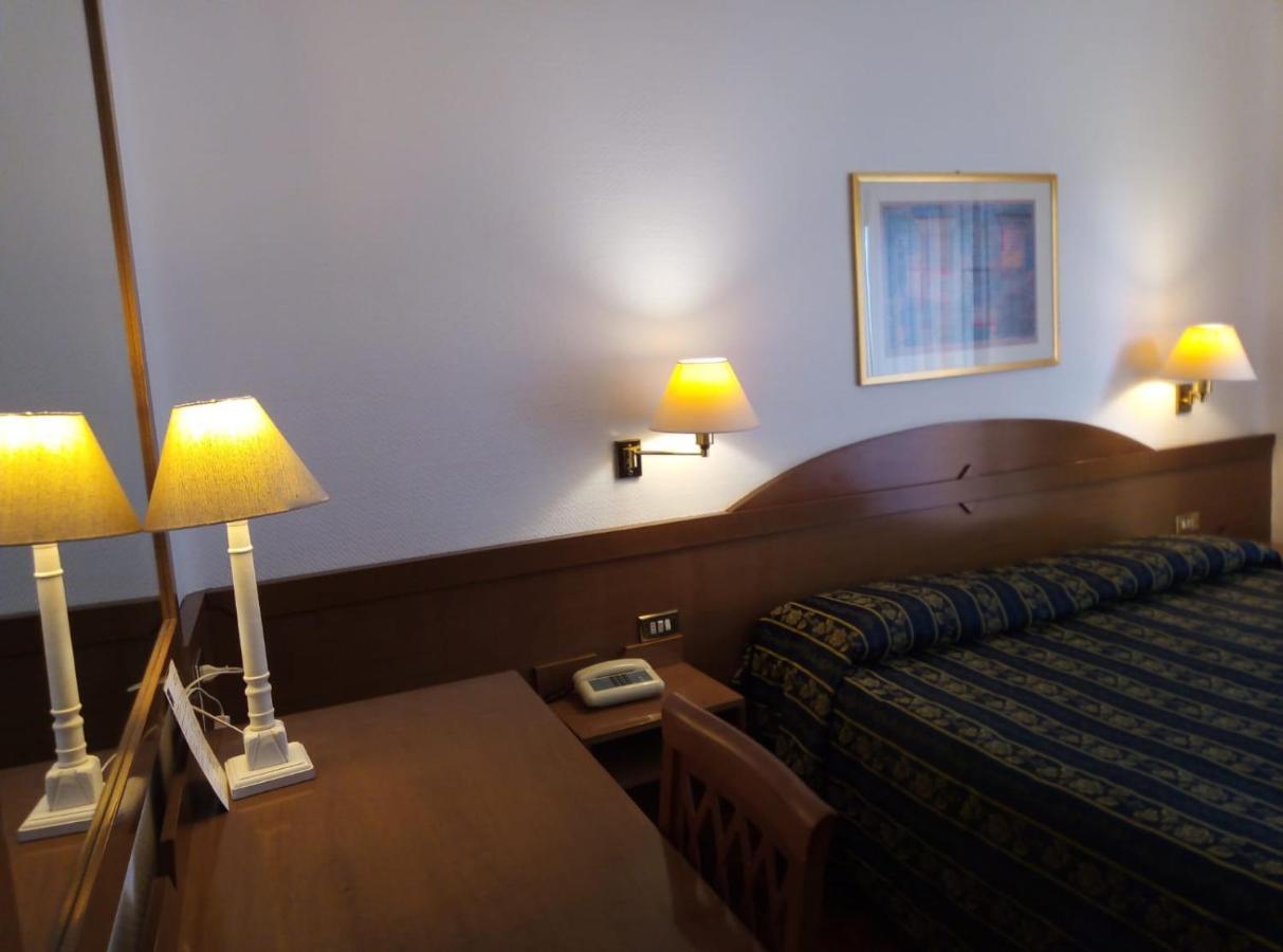 Hotel Arcadia Macerata Esterno foto