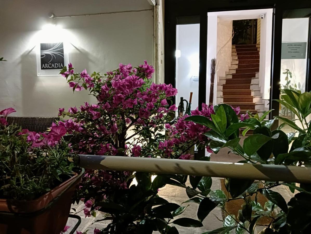 Hotel Arcadia Macerata Esterno foto