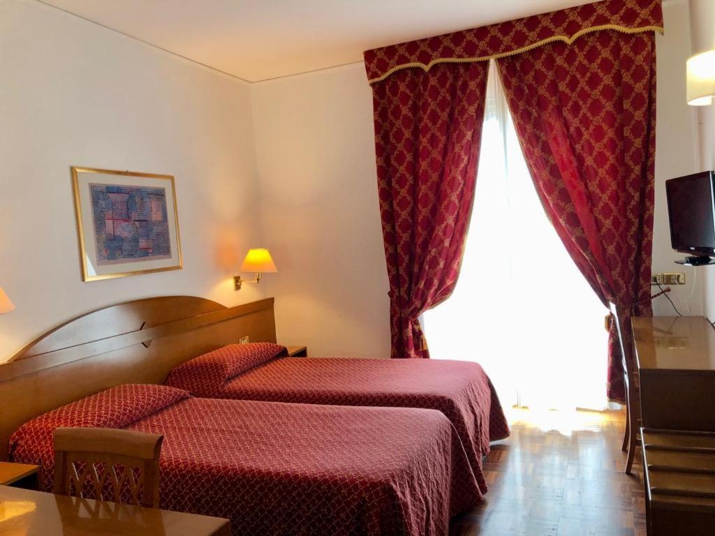 Hotel Arcadia Macerata Esterno foto