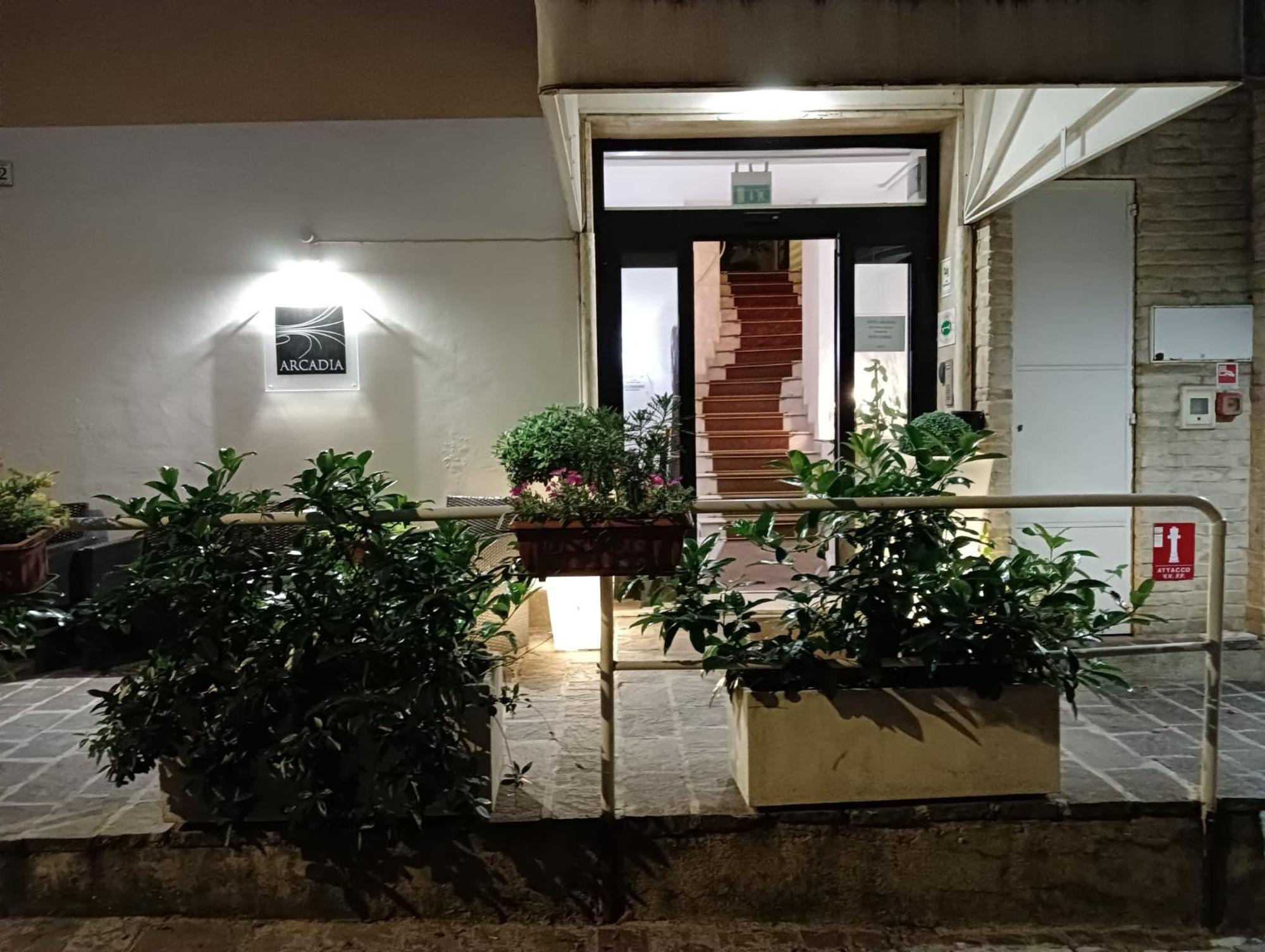 Hotel Arcadia Macerata Esterno foto