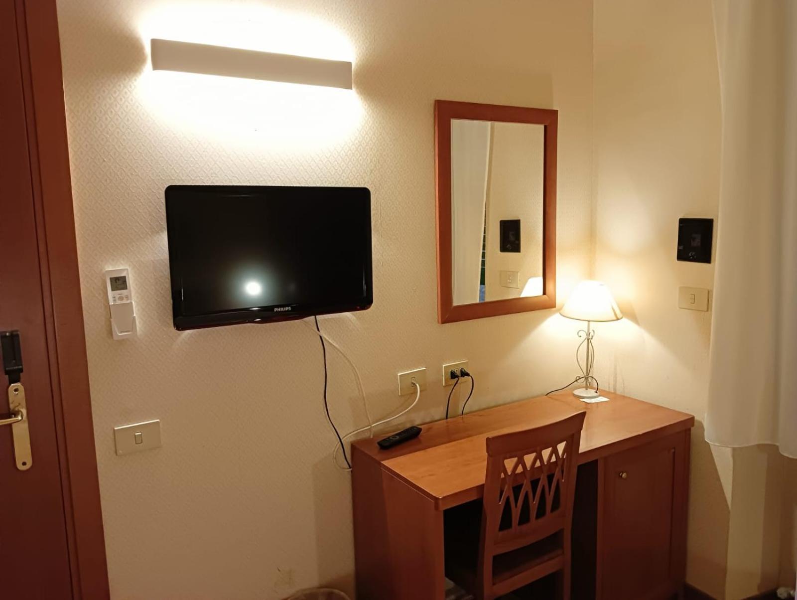 Hotel Arcadia Macerata Esterno foto
