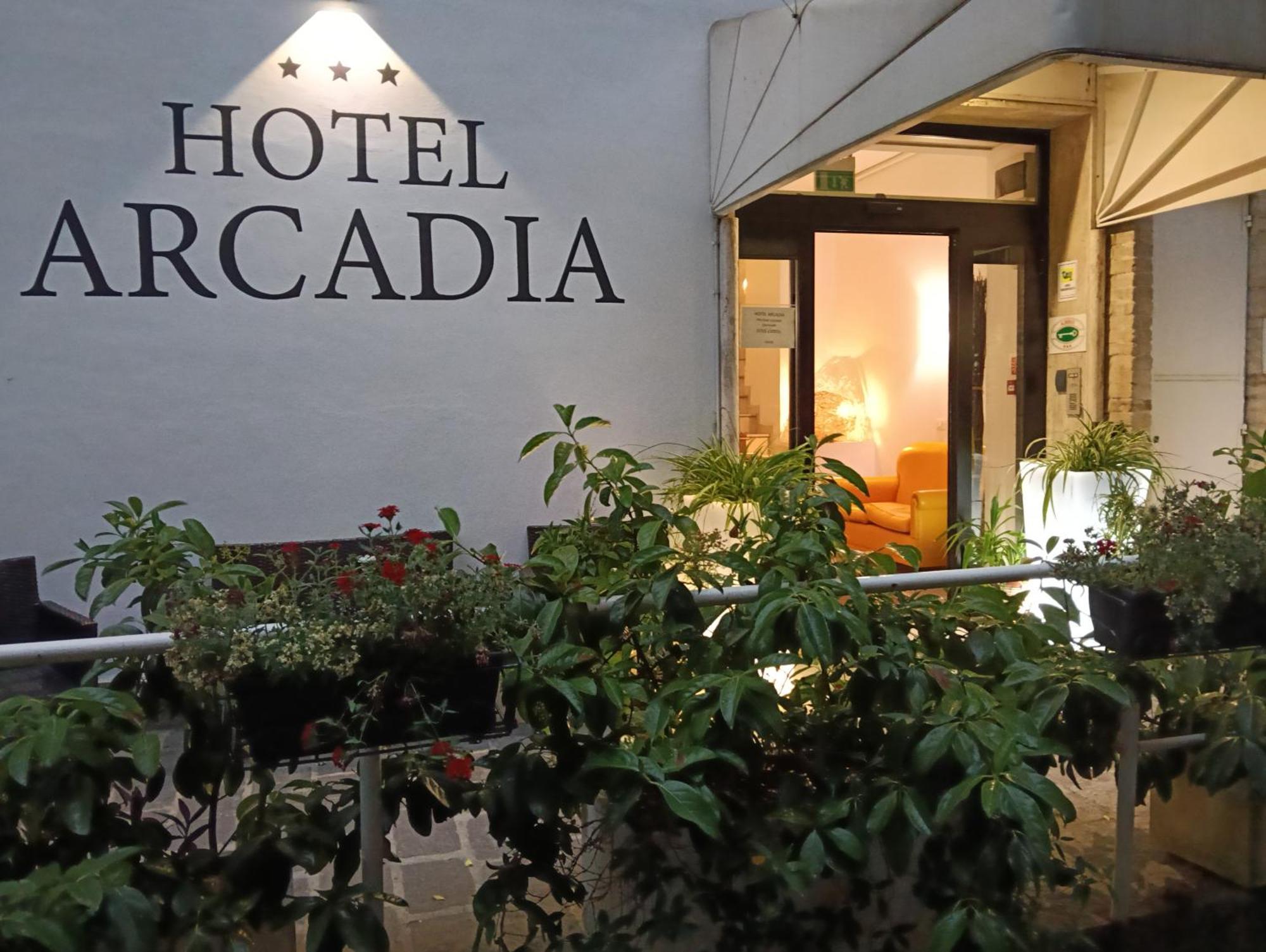 Hotel Arcadia Macerata Esterno foto