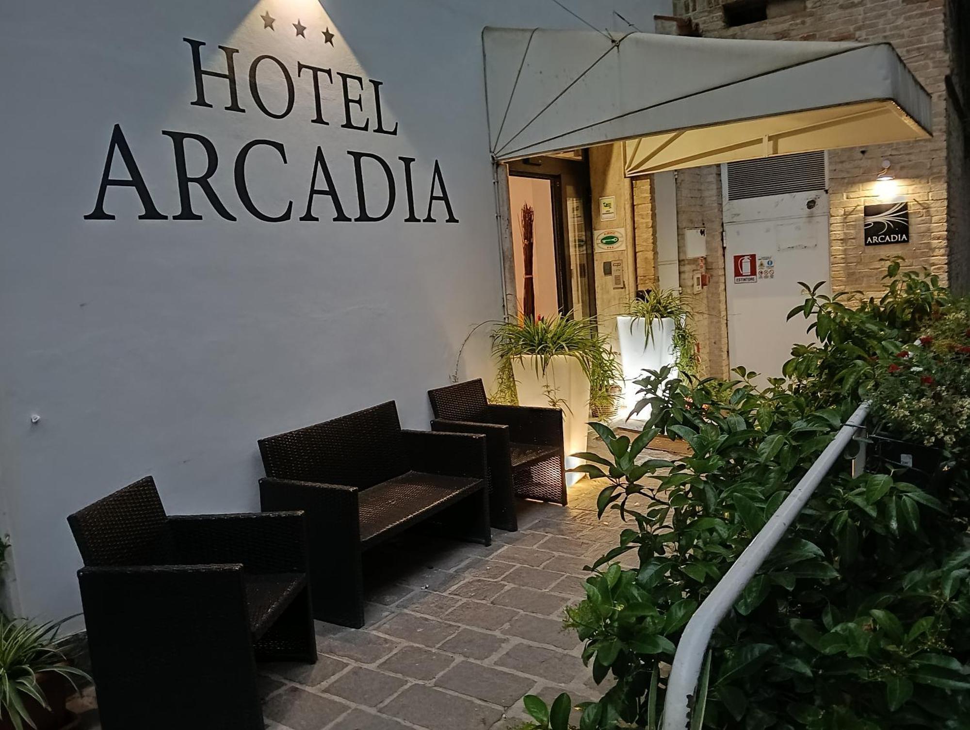 Hotel Arcadia Macerata Esterno foto
